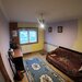 Trei camere, 73 mp decomandat la parter inalt.